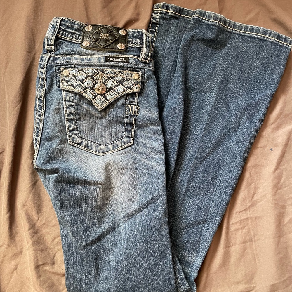 Size 12 Miss Me jeans.